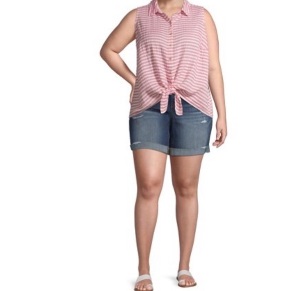 Tops - NWT Pink striped tank top